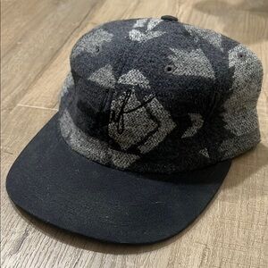 HUF 6-Panel plaid strap back